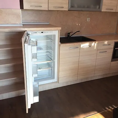 2-bedroom, 2-bathroom With Free Transport From Airport * Golden Sands